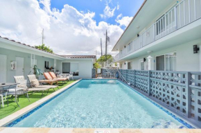 Poolside 2 Bed / 2 Bath - Pompano Beach Pointe